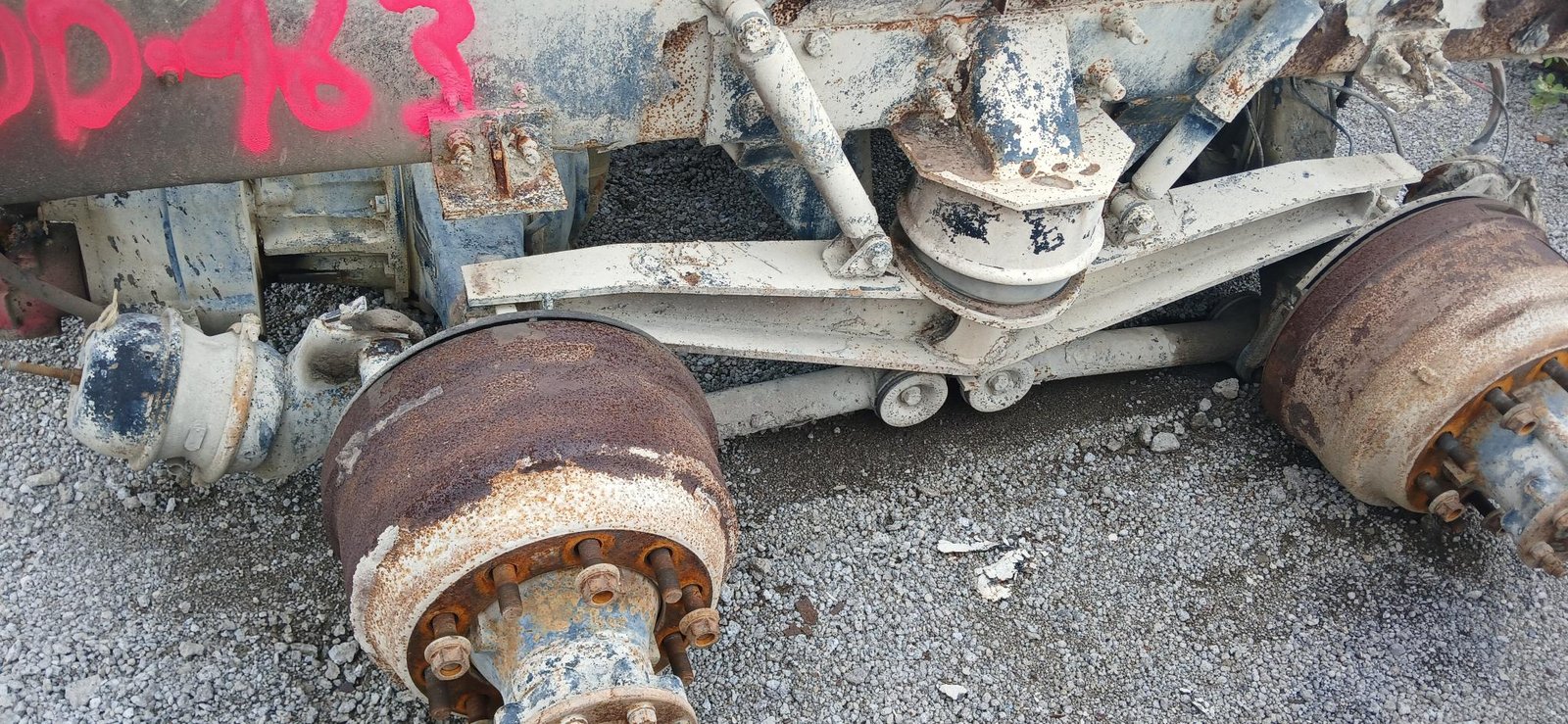 DD 463 6×6 Cutoff With Chalmers suspension ( Full Lockers ) - Image 4